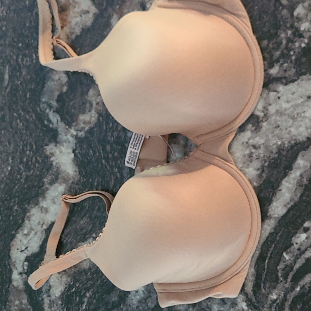 Victorias Secret 34 D Body by Victoria Bra